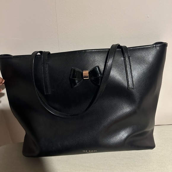 TED BAKER Tote Bag with pouch . Used - Picture 1 of 7